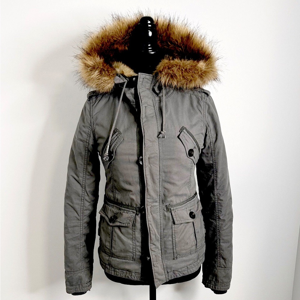 TNA Aritzia Womens Winter JacketPlatoon Faux Fur Lining Hood in Grey Size M